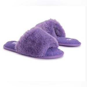 Muk Luks violet faux fur slide slippers